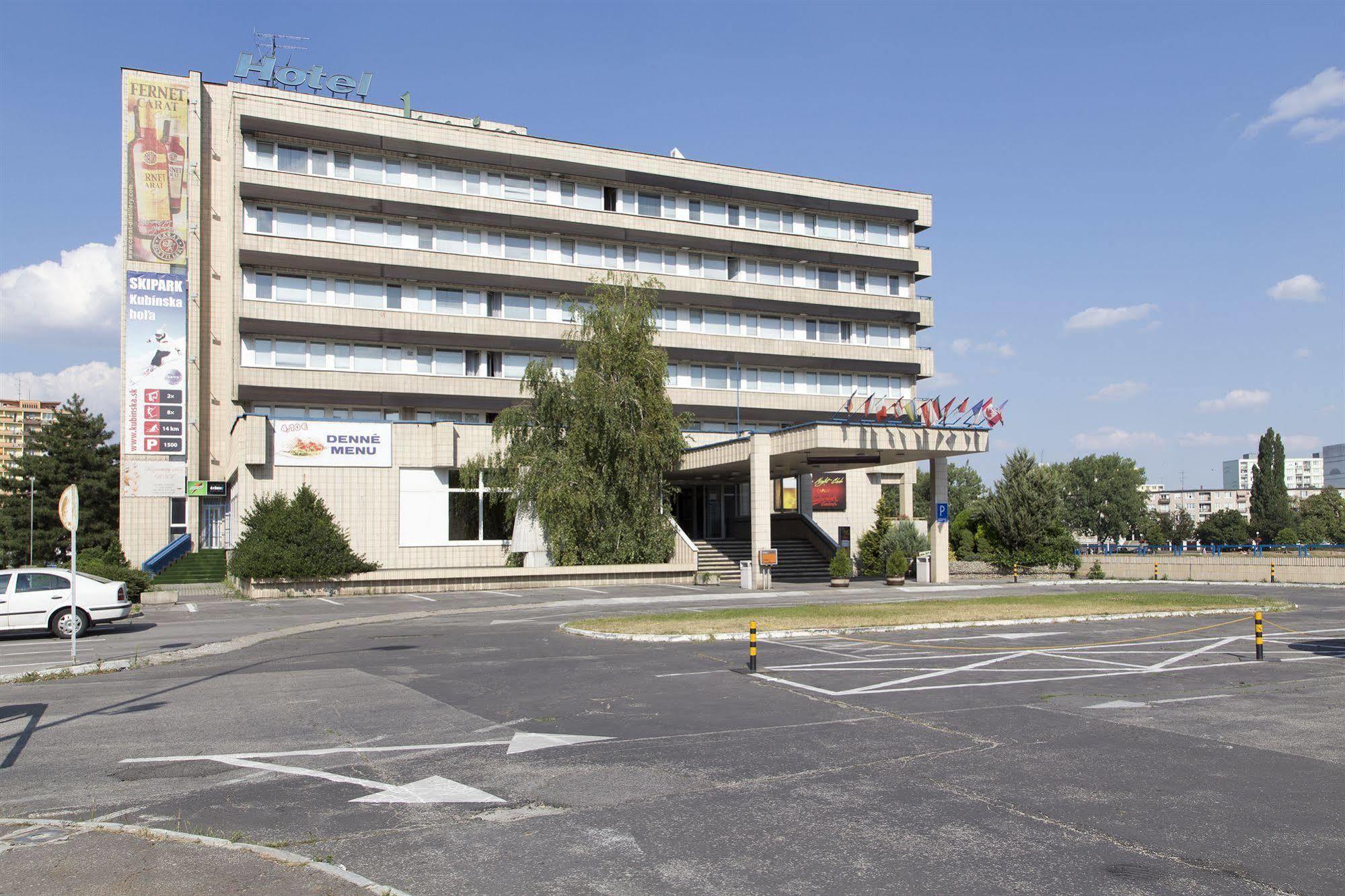 Garni Hotel Junior Bratislava Exterior photo