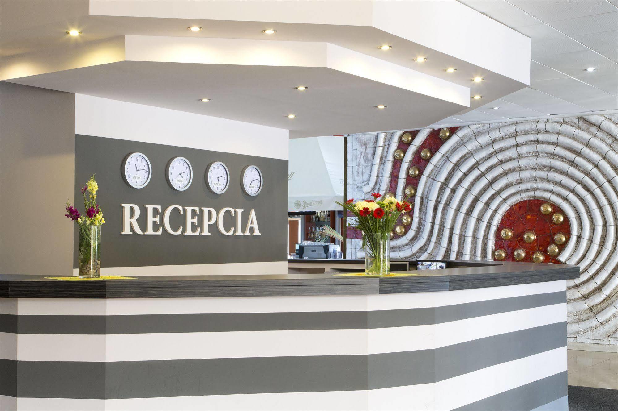 Garni Hotel Junior Bratislava Exterior photo