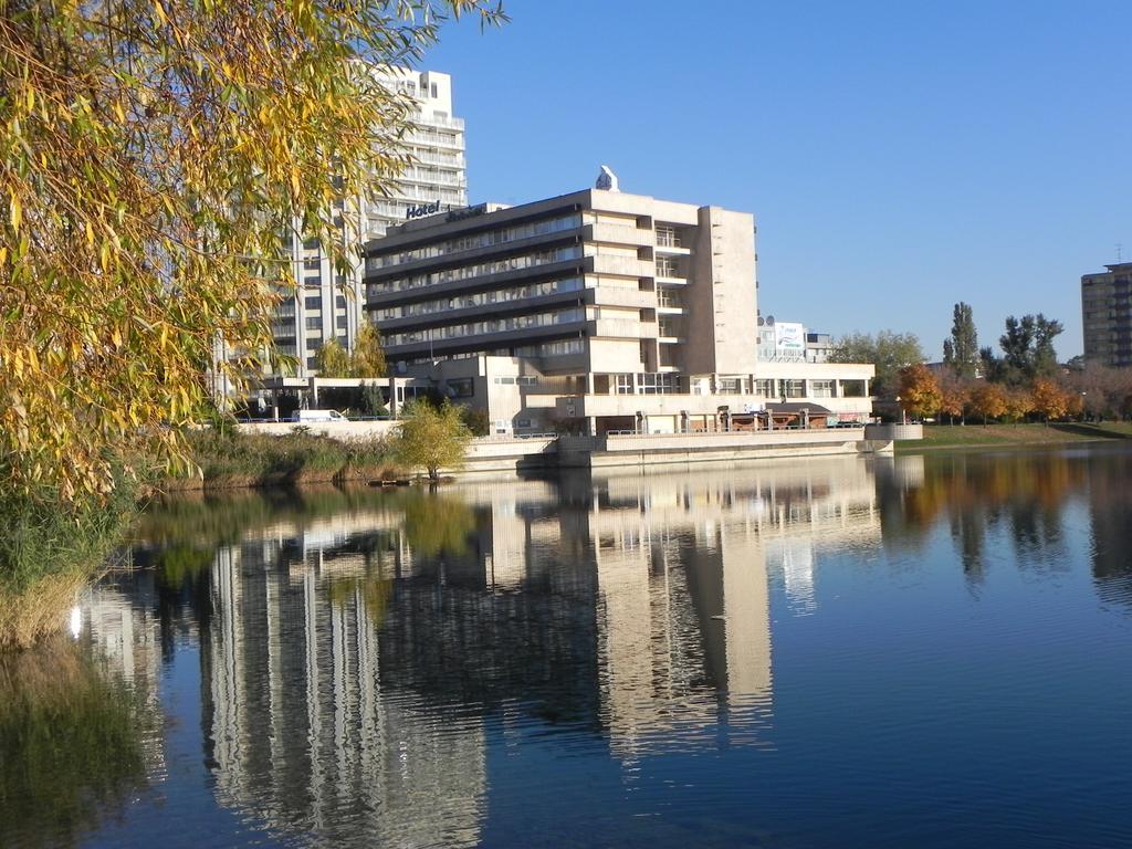 Garni Hotel Junior Bratislava Exterior photo